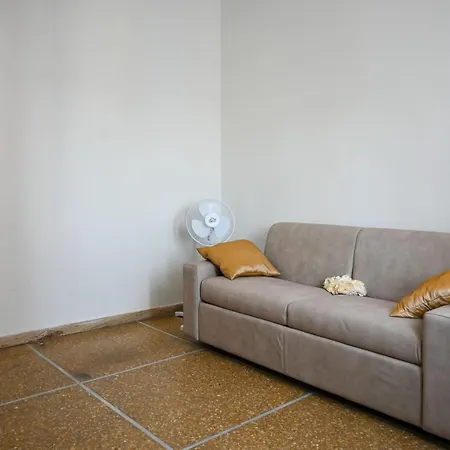 Innpisarentals - Airport Comfy Flat * Pisa