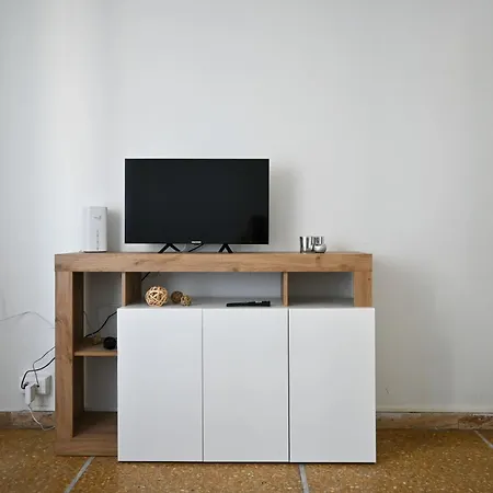 Innpisarentals - Airport Comfy Flat * Pisa