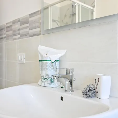 Innpisarentals - Airport Comfy Flat Apartman